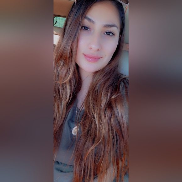 Meet your Posher, Lucely - Picture 4 of 5